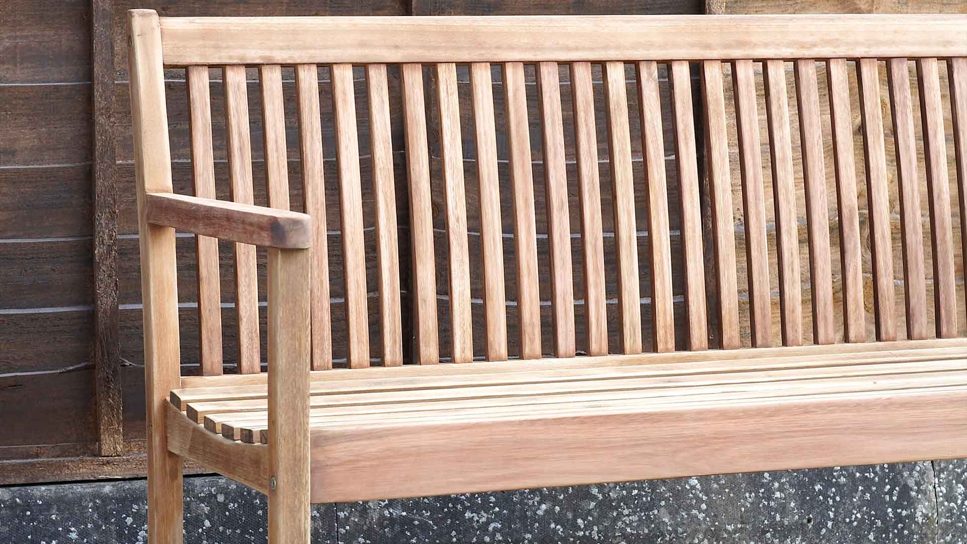 Jak odrestaurować ławkę ogrodową